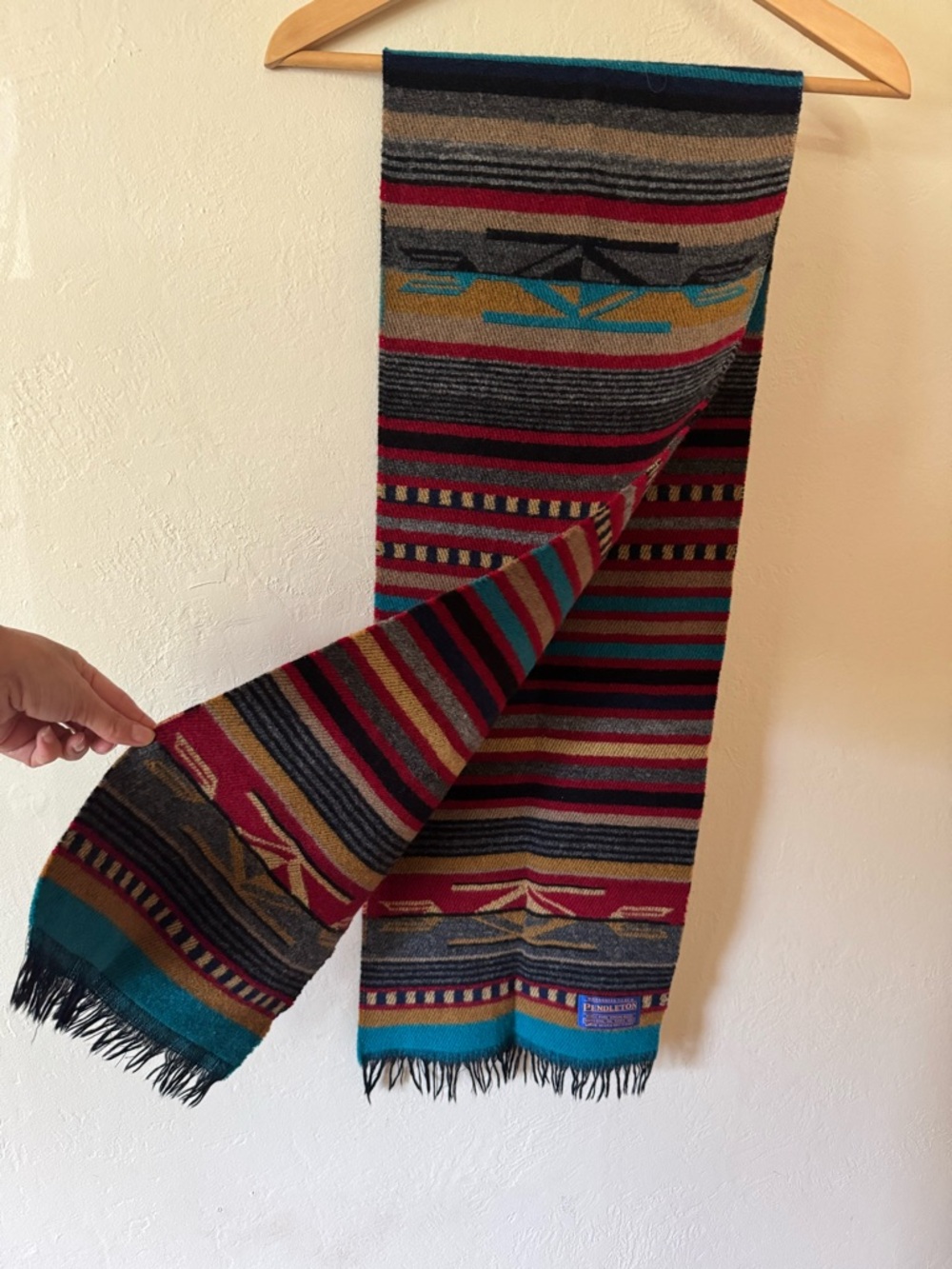 Pendleton 100% Virgin Wool Southwestern Aztec Scarf Made USA 11” x 66” Fringe